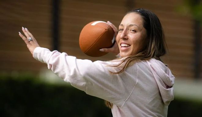 受到更严的 受到更严的