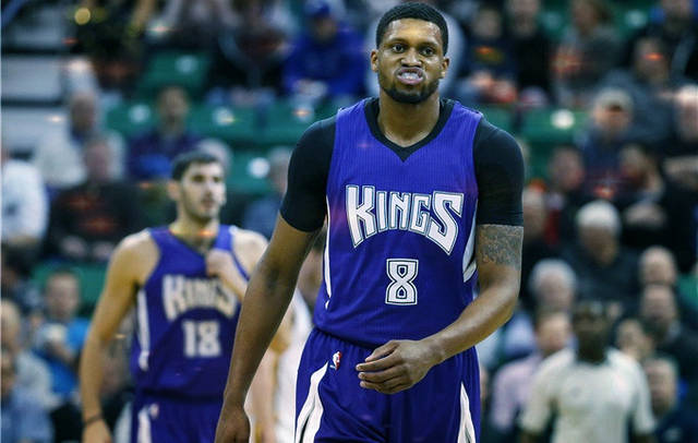 诺伊尔把短 诺伊尔把短