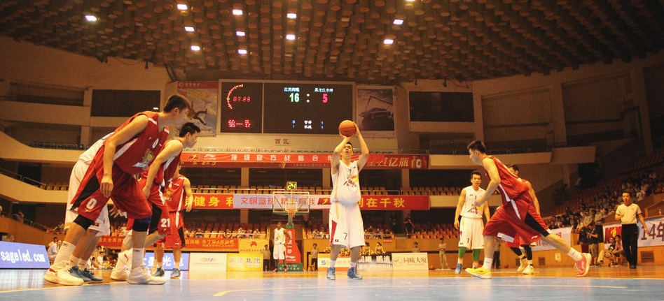 财务纪律与 财务纪律与